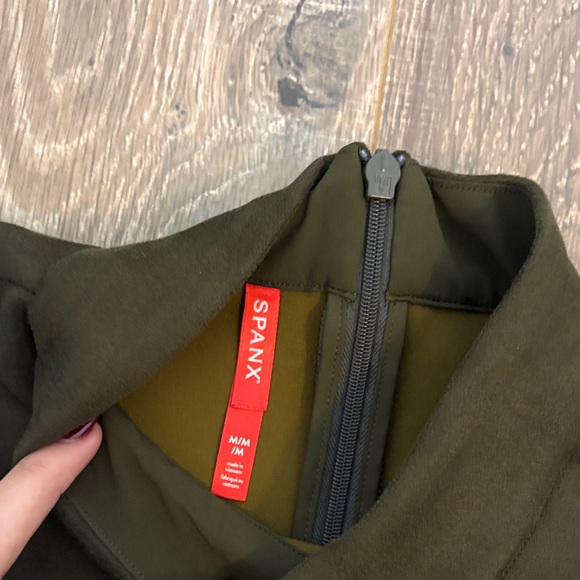 SPANX Green Suede Bodysuit and Skirt Set size m - Picture 4 of 5